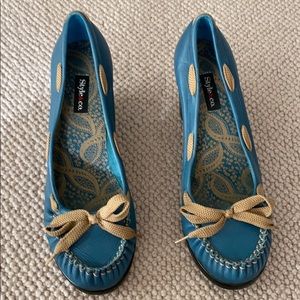 Women’s shoes —wedge heel—size 9–like new